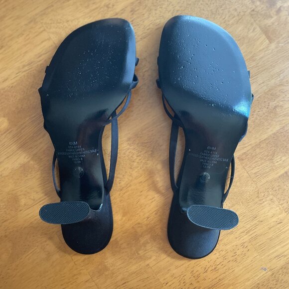 Size 6.5 Jacqueline Ferrar black strappy elegant 3" high heeled sandals - Picture 7 of 11